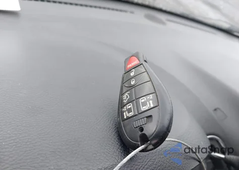 2012 Chrysler Town & Country Touring z USA, uszkodzony, nr VIN 2C4RC1BG4CR252116